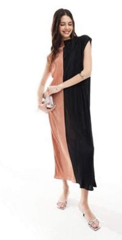 white christmas dresses Black Embellished V-Neck Designer Evening Gown With Flared Skirt 36 main image 0