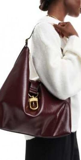 ASOS DESIGN ASOS DESIGN statement buckle slouchy tote bag in burgundy-Red