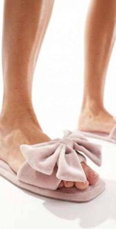 ASOS DESIGN ASOS DESIGN Zada bow detail mule slippers in pink