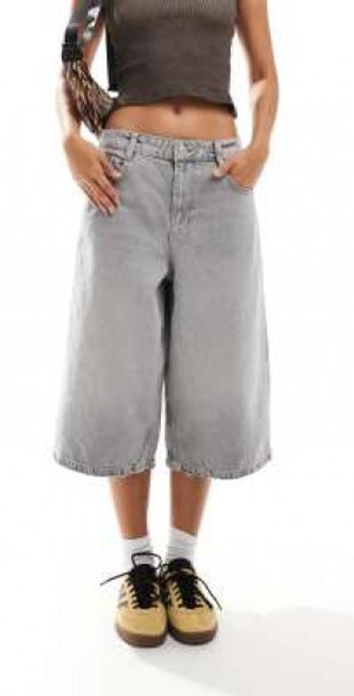 Bershka Bershka baggy denim shorts in washed gray
