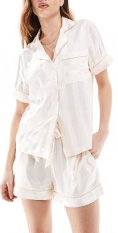 Chelsea Peers Chelsea Peers Bridal Jacquard Satin short sleeve revere top and short set in ivory-White