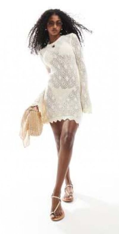Miss Selfridge - wide sleeve scallop hem knitted beach dress in cream-White