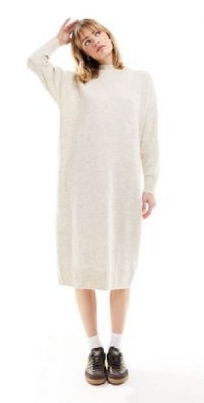 Monki - long sleeve oversized midi knitted dress in off white