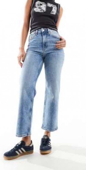 Monki - Zami high waist straight leg jeans in vintage blue