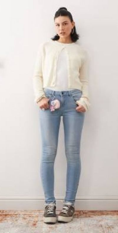 Noisy May Noisy May Jen push up jeans in light blue wash