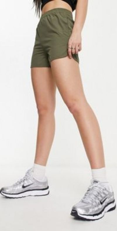 Noisy May Noisy May poplin boxer shorts in olive-Green