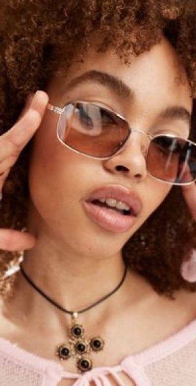 Reclaimed Vintage Reclaimed Vintage 90s wire frame sunglasses in gold