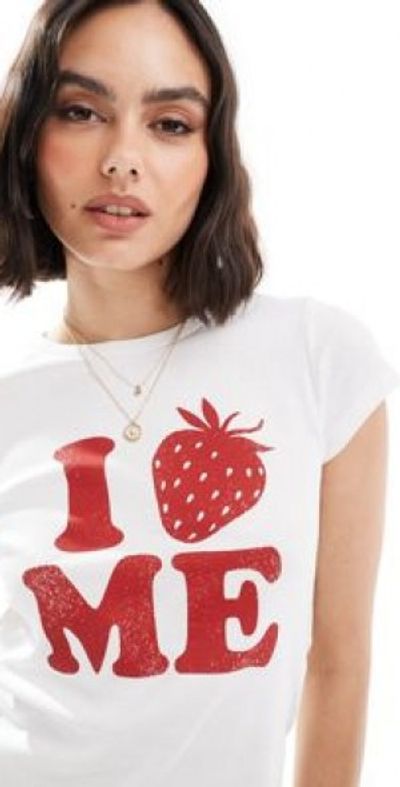 Stradivarius Stradivarius 'I heart me' baby tee in white