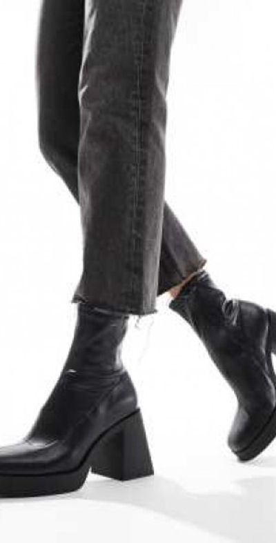 Stradivarius platform heel ankle boots in black