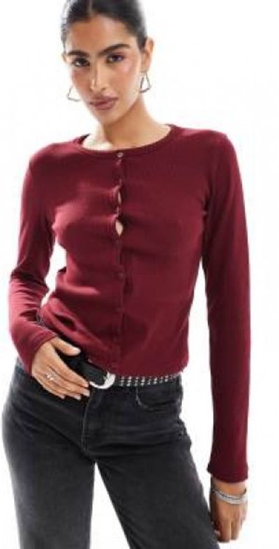 Stradivarius Stradivarius ribbed jersey cardigan in burgundy-Red