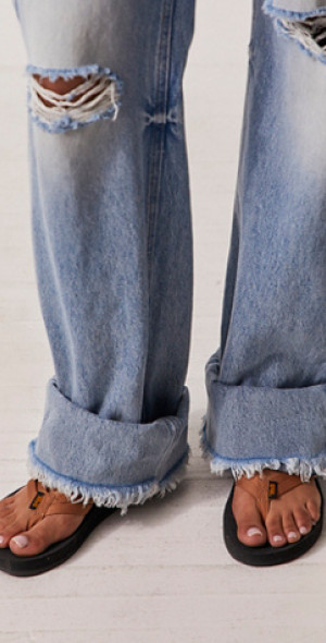 strappy sandals teva