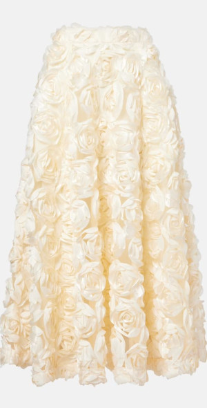 Enchanting Elegance: The Sheer Floral AppliquÃ© Gown for Unforgettable Occasions