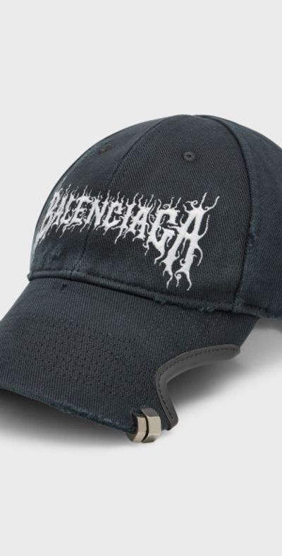 Balenciaga - Men display picture 2