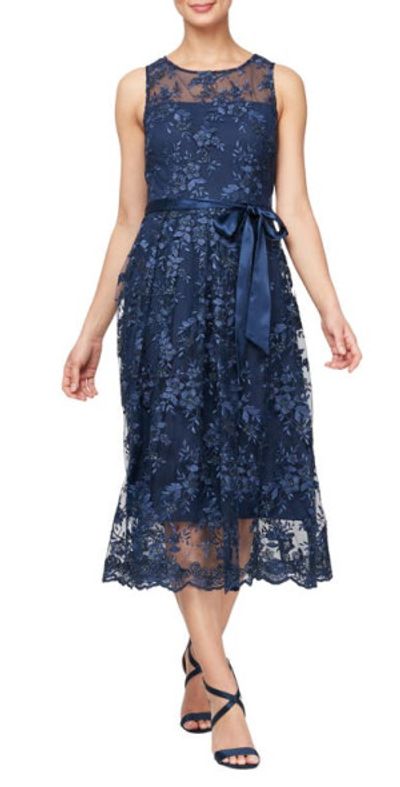 Alex Evenings Floral Embroidered Sleeveless Cocktail Dress in