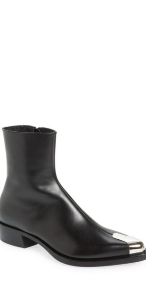 alexander mcqueen マックィーン　パンクトゥメタルブーツ Alexander McQueen - Punk Cap Toe Boot in Black/Silver at Nordstrom