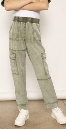 Central Park West Central Park West Beck Tencel Cargo Trouser in Olive at Nordstrom, Size X-Small