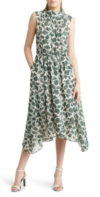 Chelsea28 Dresses