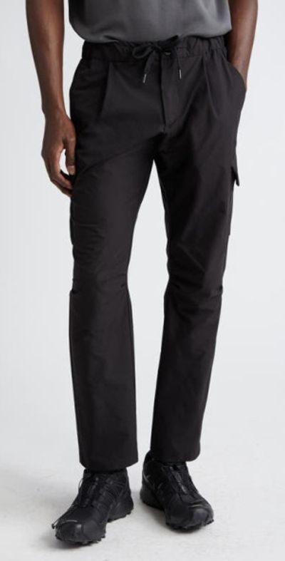 Herno Herno Laminar Water Repellent Stretch Nylon Cargo Pants in Black at Nordstrom, Size Small