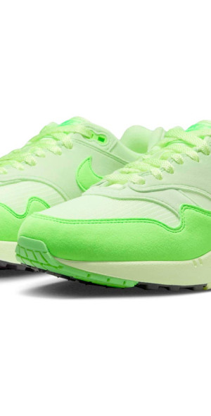 Nike Air Max 1 87 Sneaker in Vapor Green Green Strike at Nordstrom Size 5