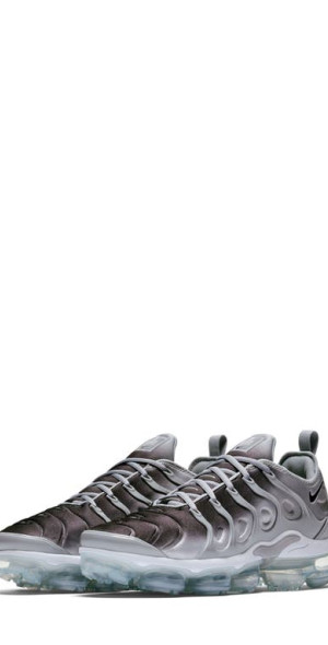 nordstrom vapormax plus