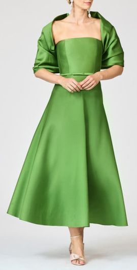 Sachin & Babi Sachin & Babi Hug Satin Shawl in Green Garnet at Nordstrom, Size Large