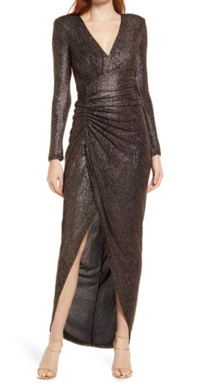 Vince Camuto - Metallic Snake Print Long Sleeve V-Neck Gown in Gold