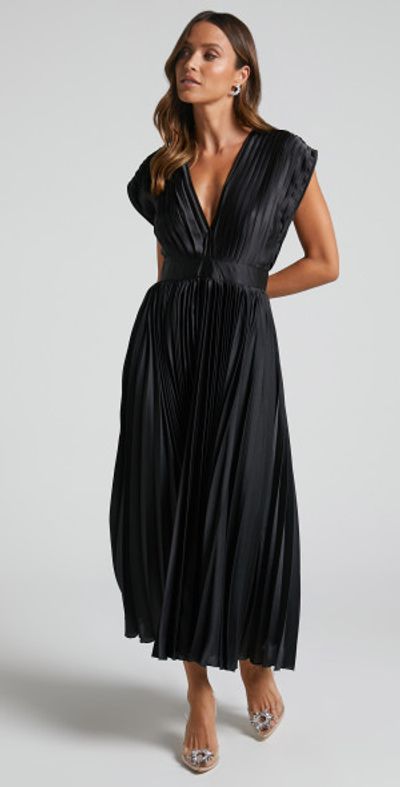 Showpo - Della Midi Dress - Plunge Neck Short Sleeve Pleated Dress in Black
