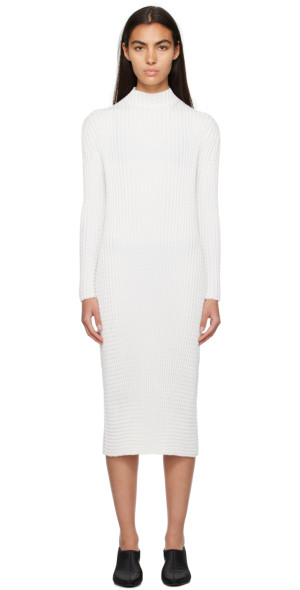 ISSEY MIYAKE - White Spongy Midi Dress