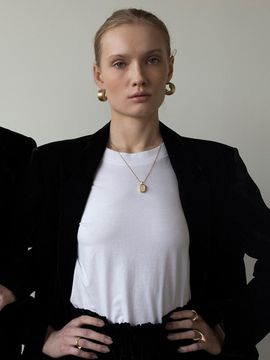 1064STUDIO Curvilinear Archives 23N Gold