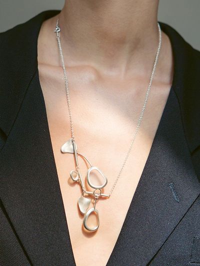 1064STUDIO Glittering Like a Light Necklace (W)