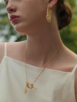 1064STUDIO Golden Circle Necklace