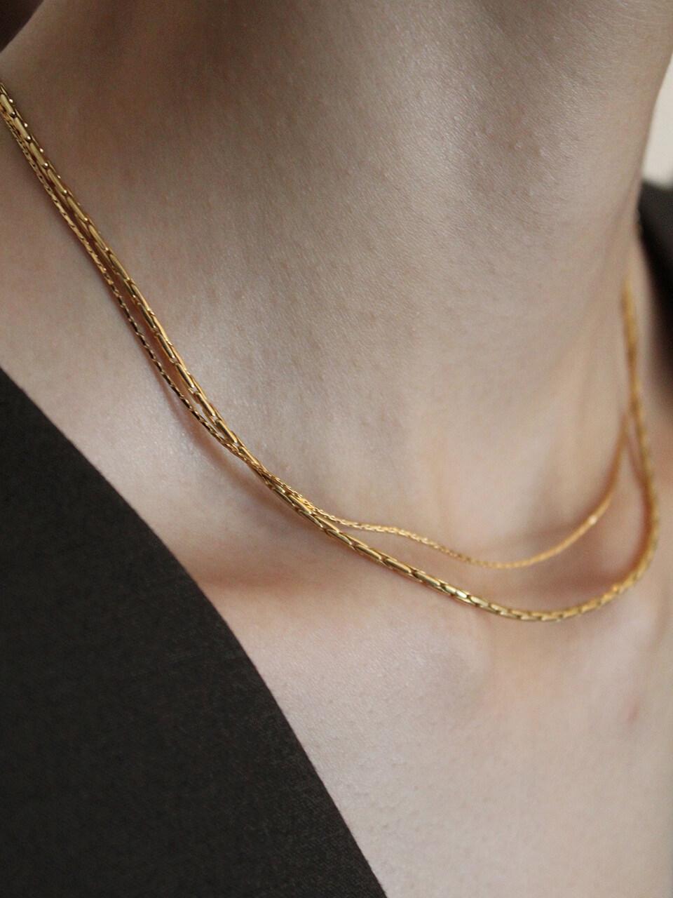 1064STUDIO Oriental Beauty 17N (twist choker)