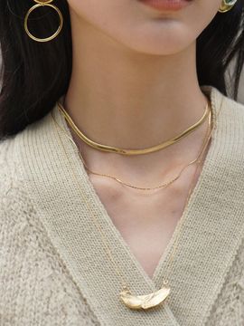 1064STUDIO Oriental Beauty Pendant necklace 20N