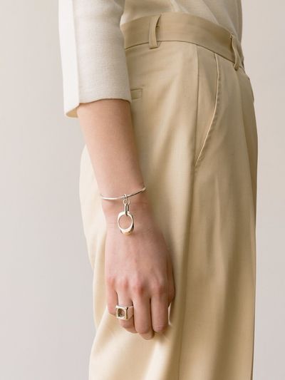 1064STUDIO Oval Bangle