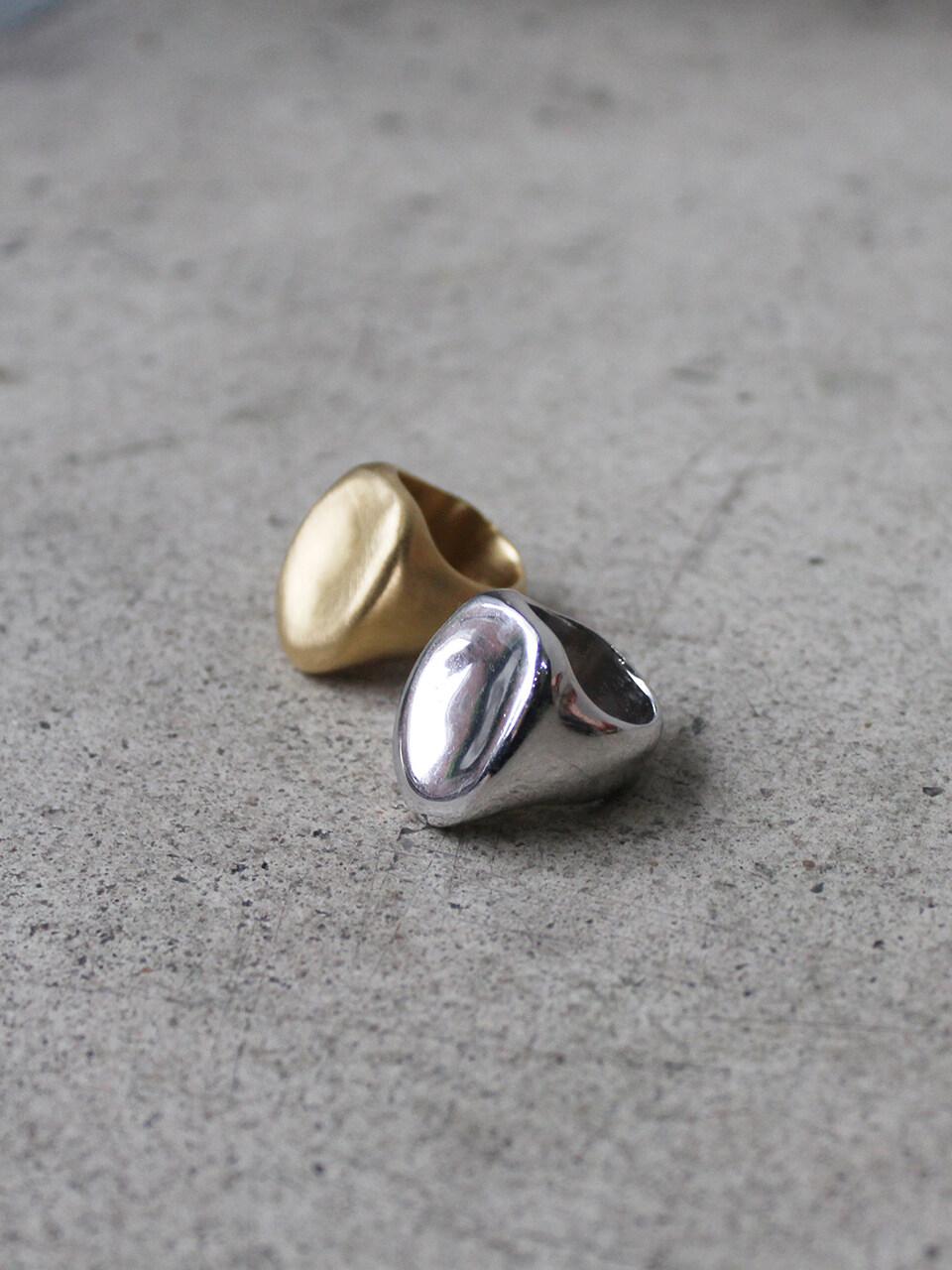 1064STUDIO Shape of Water Ring 30R