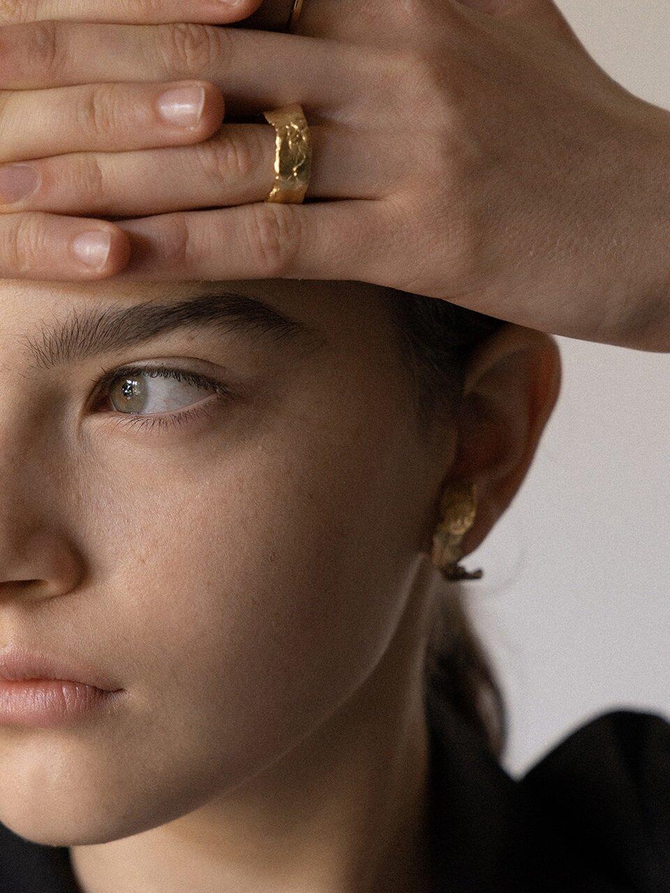 1064STUDIO Silence 15 Ring