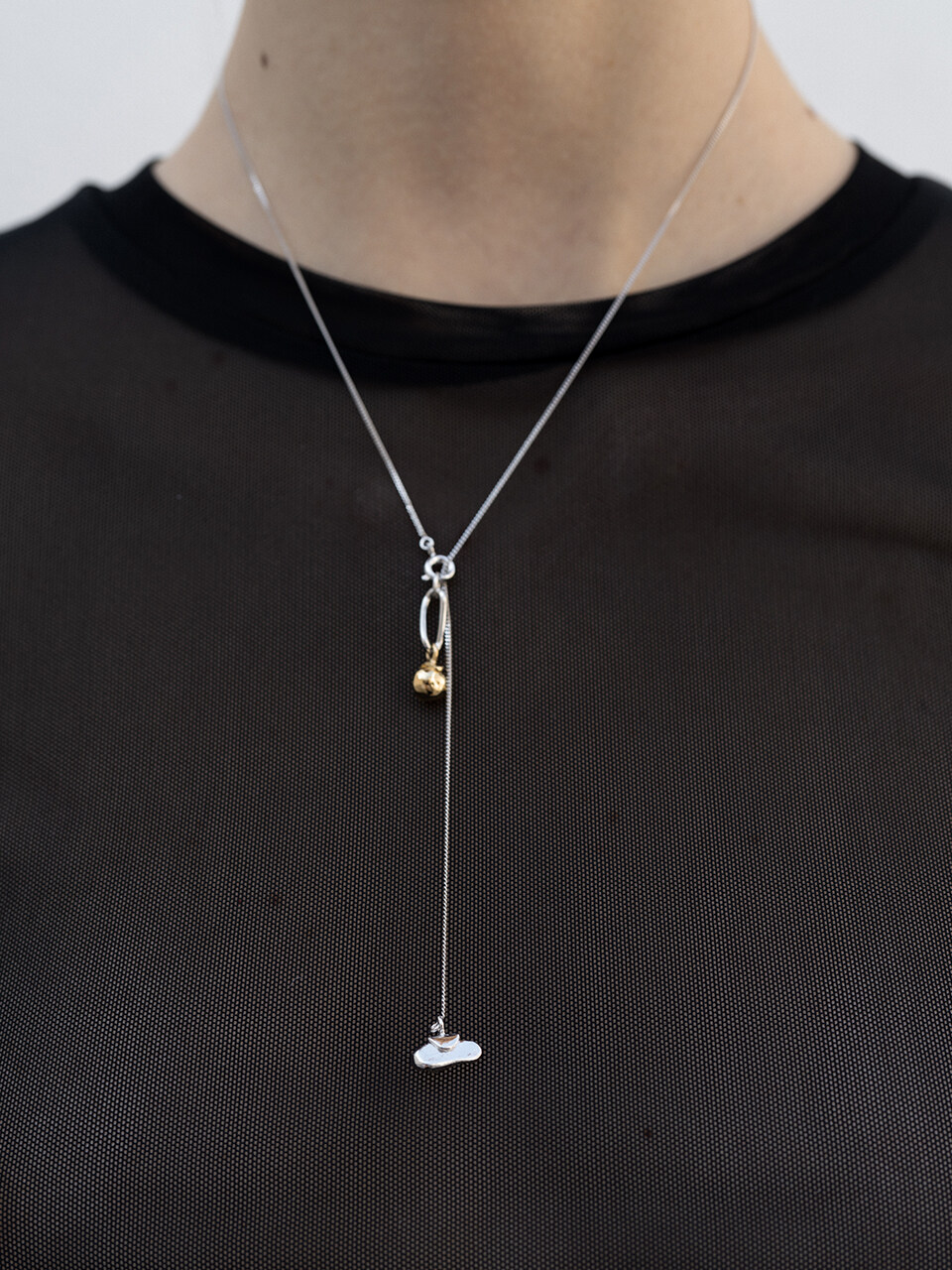 1064STUDIO The Body 16Necklace