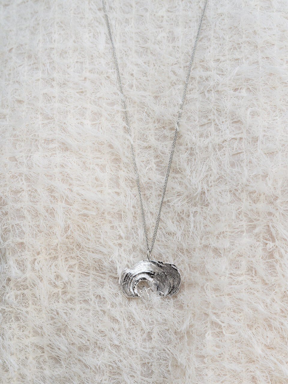 1064STUDIO The Body 19Necklace