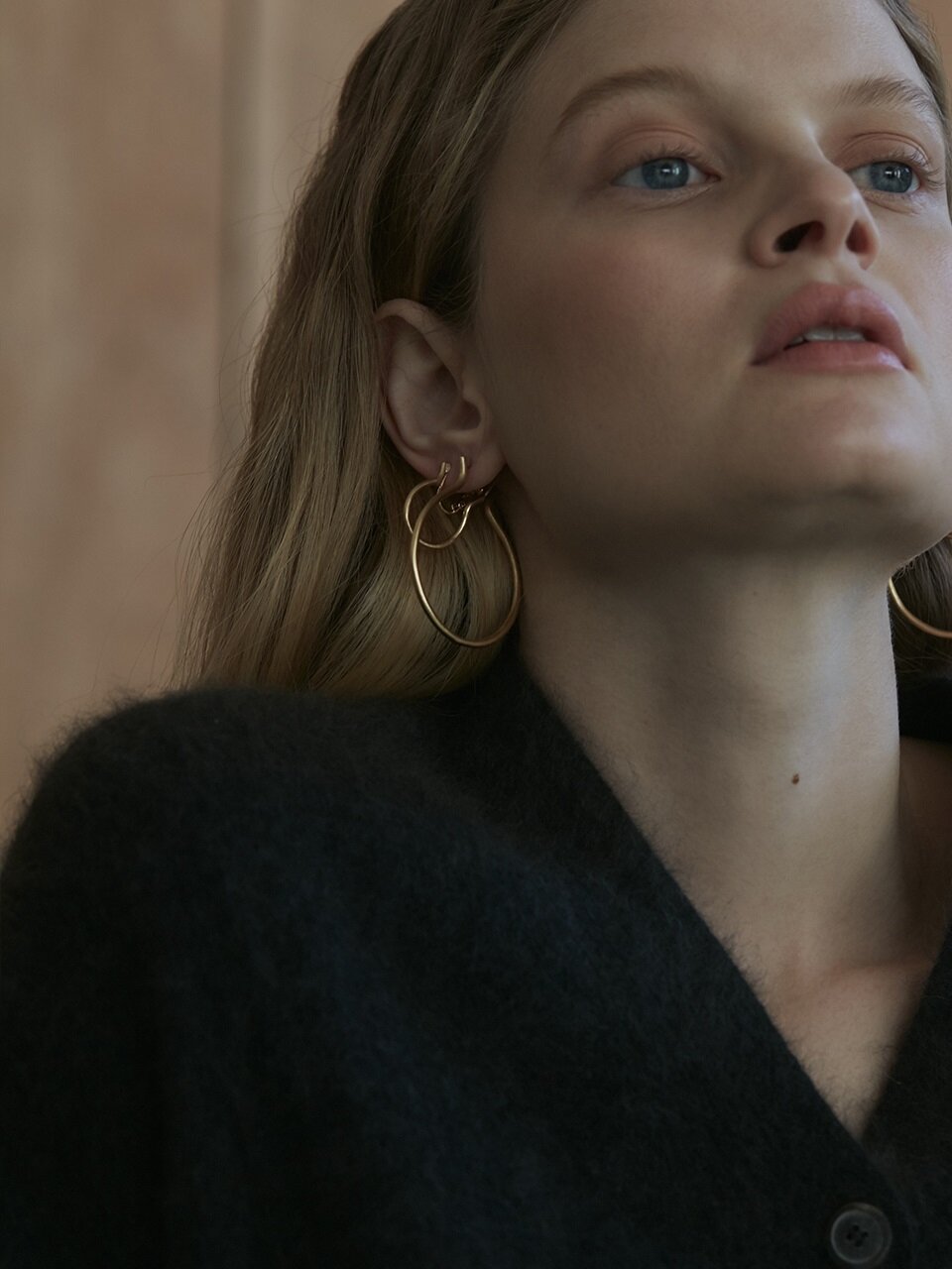 1064STUDIO The Hoop 07 Earring