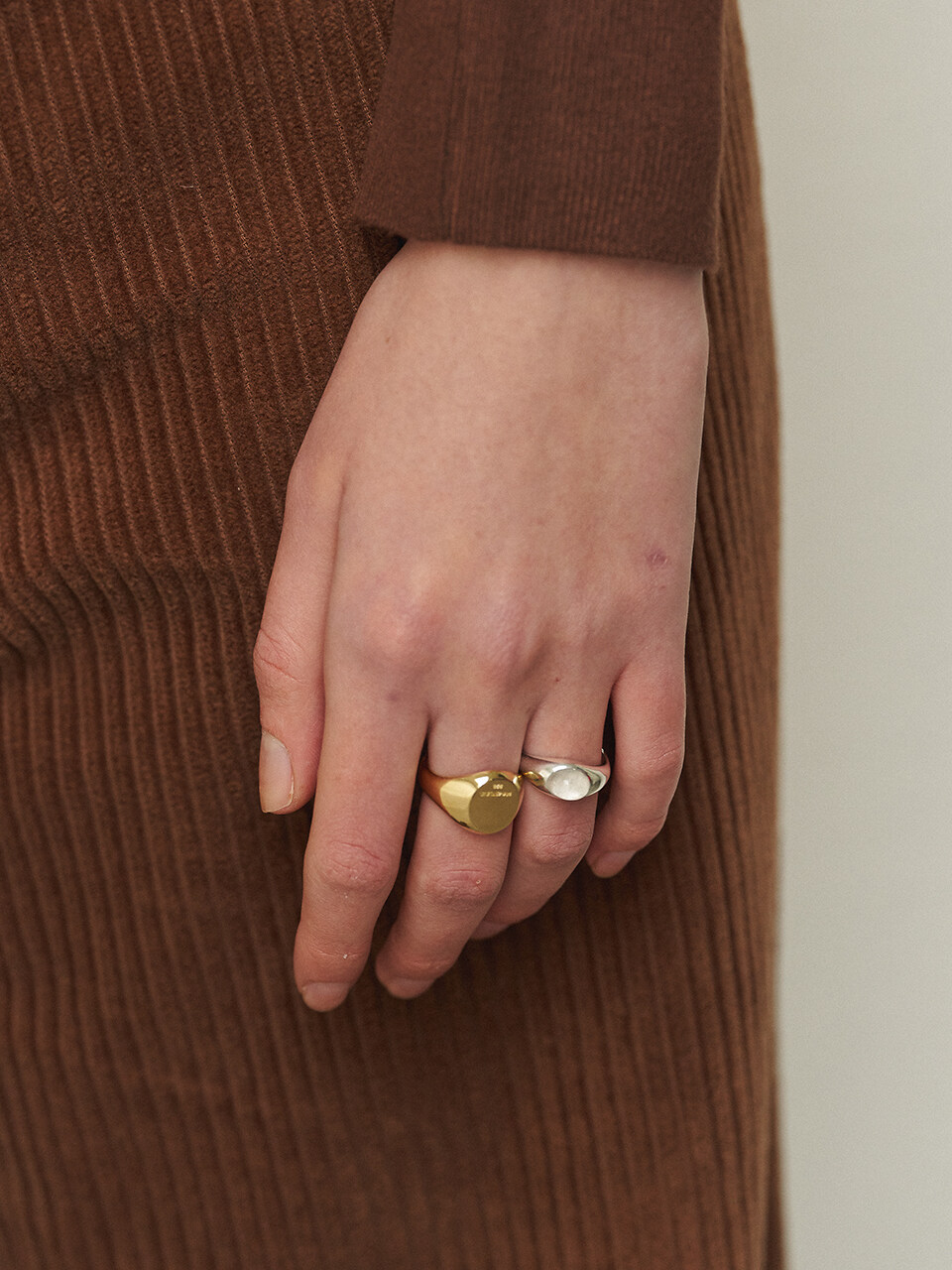 1064STUDIO The Twins 27 Ring