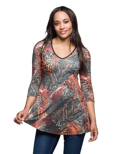 24seven Comfort Apparel 24seven Comfort Apparel Animal Print V-neck Three Quarter Sleeve Tunic Top