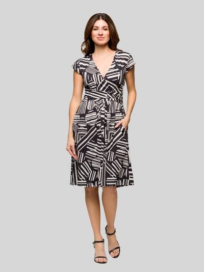 24seven Comfort Apparel 24seven Comfort Apparel Cap Sleeve Black and White V-Neck Knee Length Pocket Dress