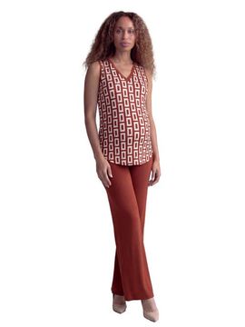 24seven Comfort Apparel 24seven Comfort Apparel Maternity Essential Abstract Print V-Neck Round Hem Top and Flared Pant Set
