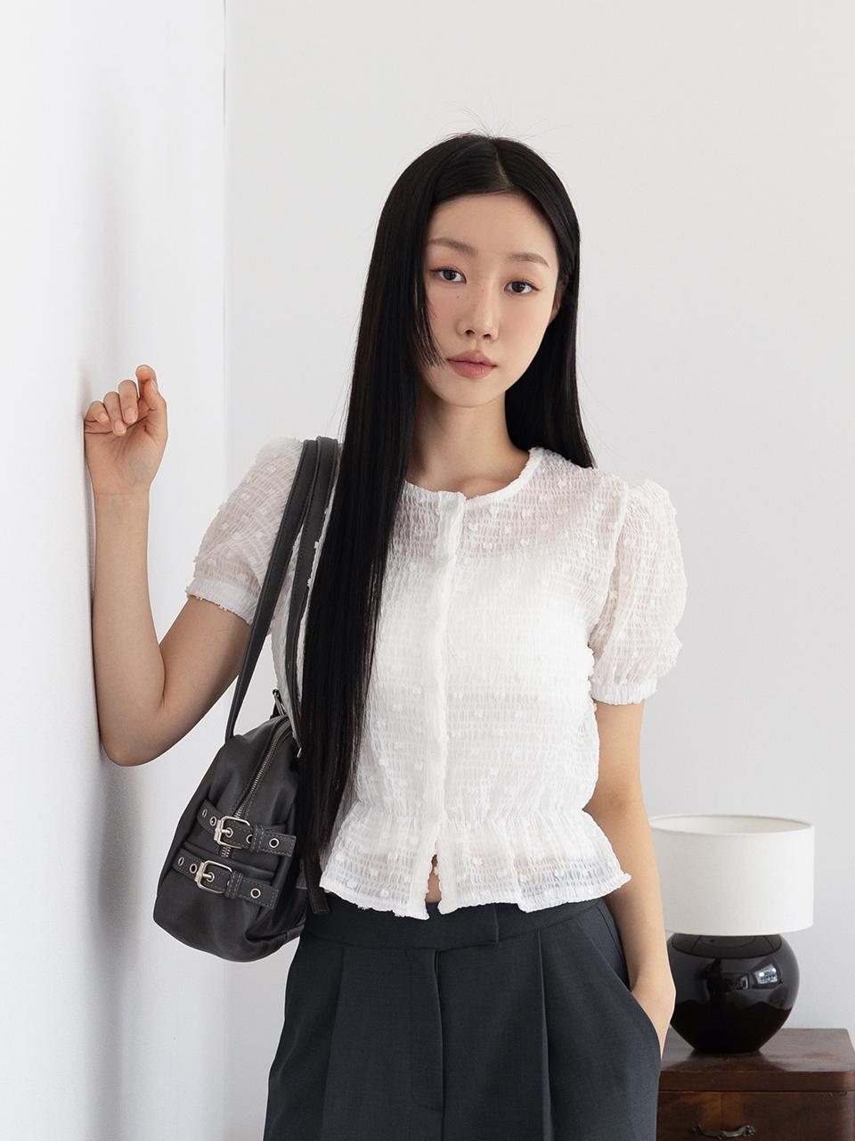 3.3 FIELDTRIP BANDED EMBROIDERY BLOUSE (2COLOR)