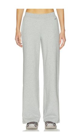 437 437 The Off Duty Pant