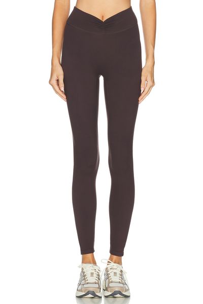 437 437 The Scrunch Legging