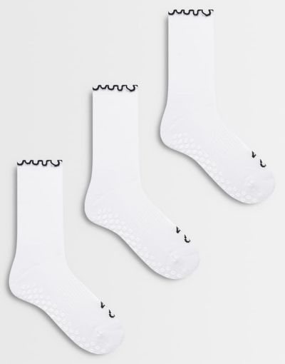 4505 4505 3 pack non slip grip lettuce edge Pilates crew socks in white with black detailing