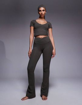 4505 4505 slim kick leggings with wrap waist in soft touch fabric in dark olive-Green