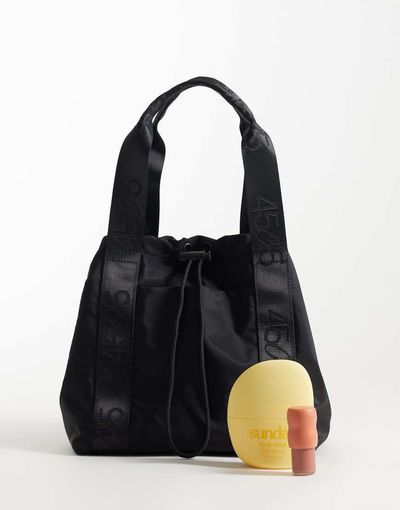 4505 4505 woven adjustable drawstring bucket bag with external pocket in black