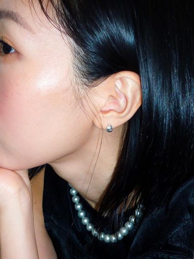 A BIT MOR Pearl Stud Earring